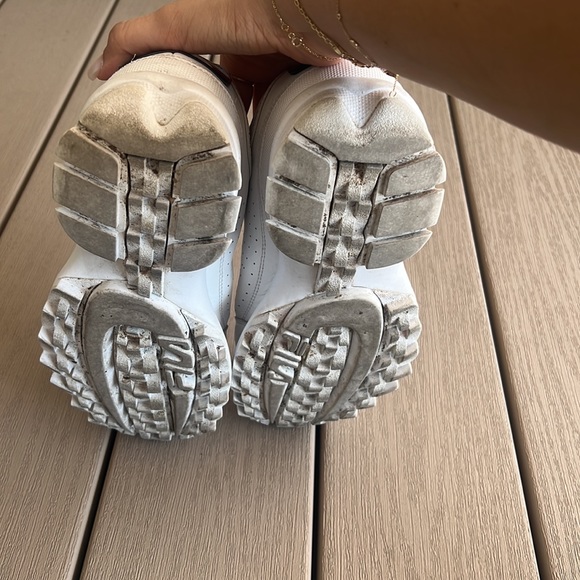 FILA Distributor 2 Repeat Chunky Sneakers - Picture 5 of 5